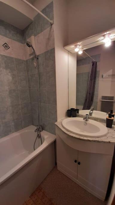 Superbe Appartement La Joue Du Loup Centre, 6 Personnes, Avec Parking Prive Saint-Étienne-en-Dévoluy المظهر الخارجي الصورة