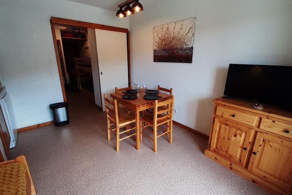 Superbe Appartement La Joue Du Loup Centre, 6 Personnes, Avec Parking Prive Saint-Étienne-en-Dévoluy المظهر الخارجي الصورة